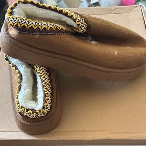 Brown Faux Suede Cozy Slip-On Slippers with Shearling Lining